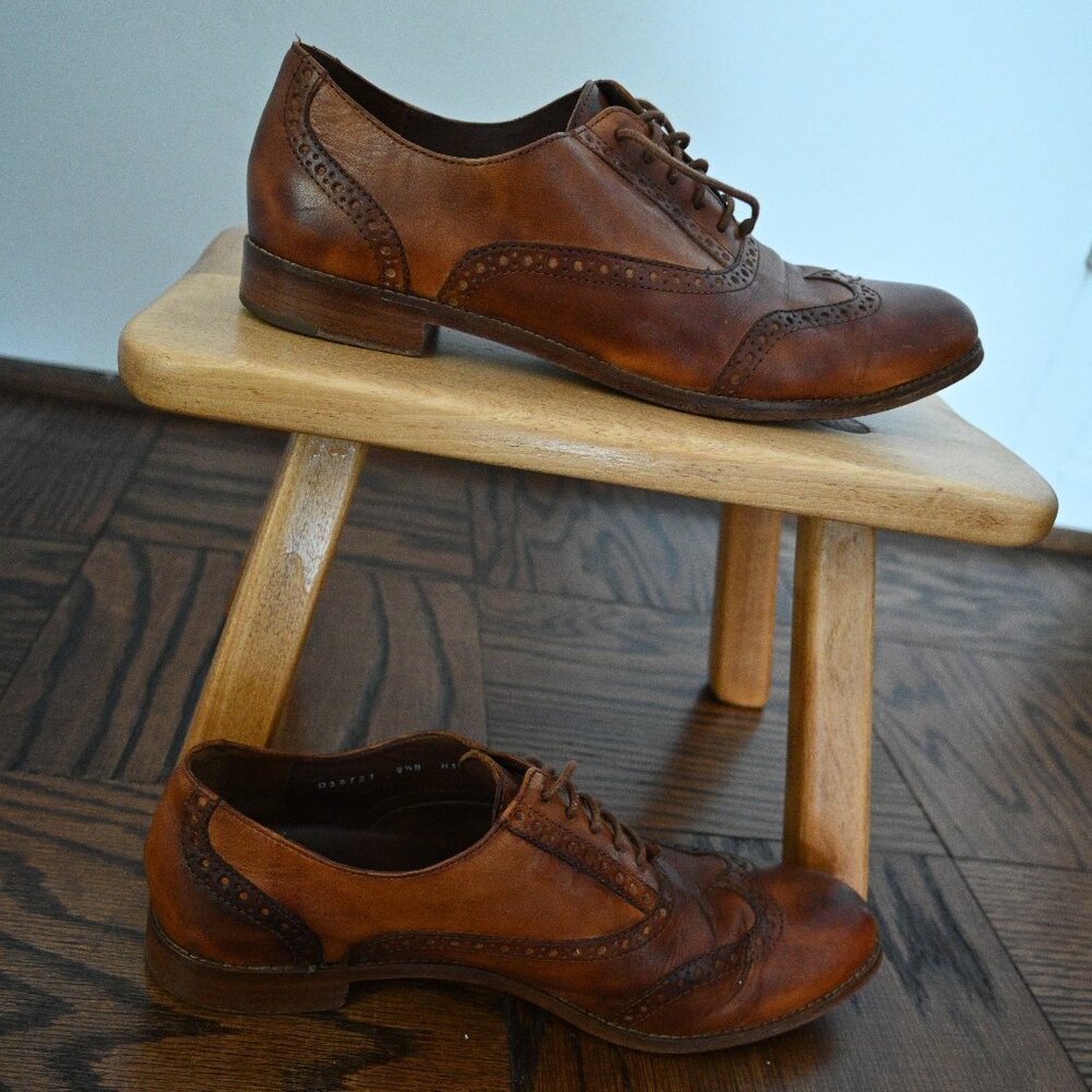 Cole Haan Leather Brogue Oxfords – Chestnut – Size 9.5